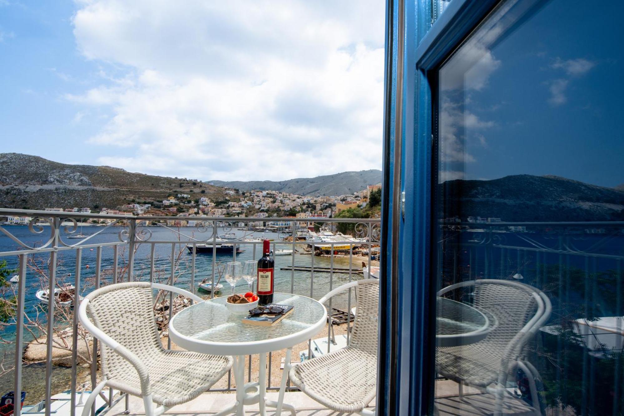Porto Harani Seaside Apartments Szími Kültér fotó
