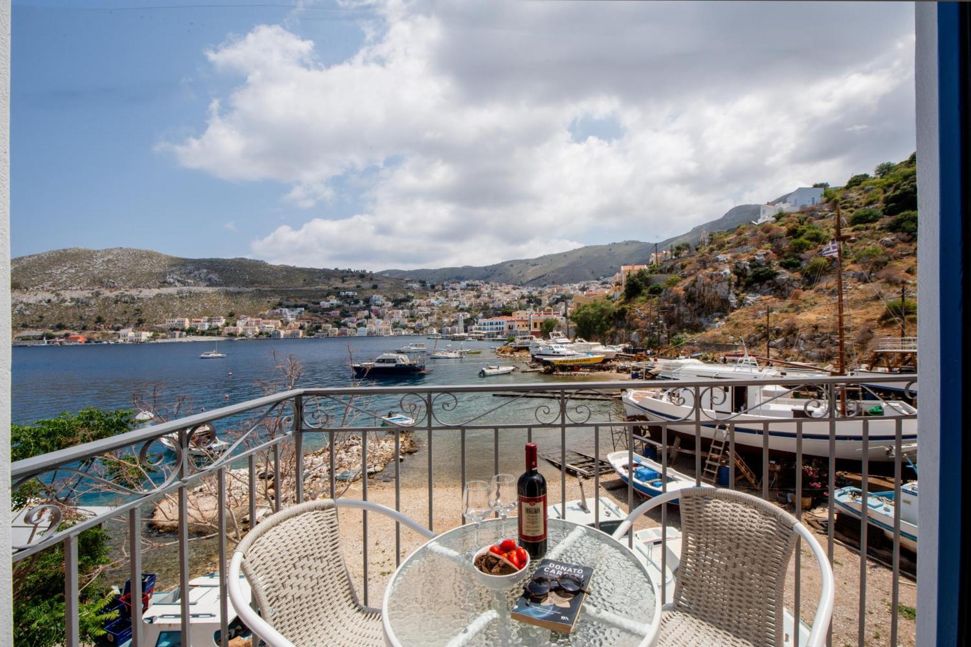 Porto Harani Seaside Apartments Szími Kültér fotó